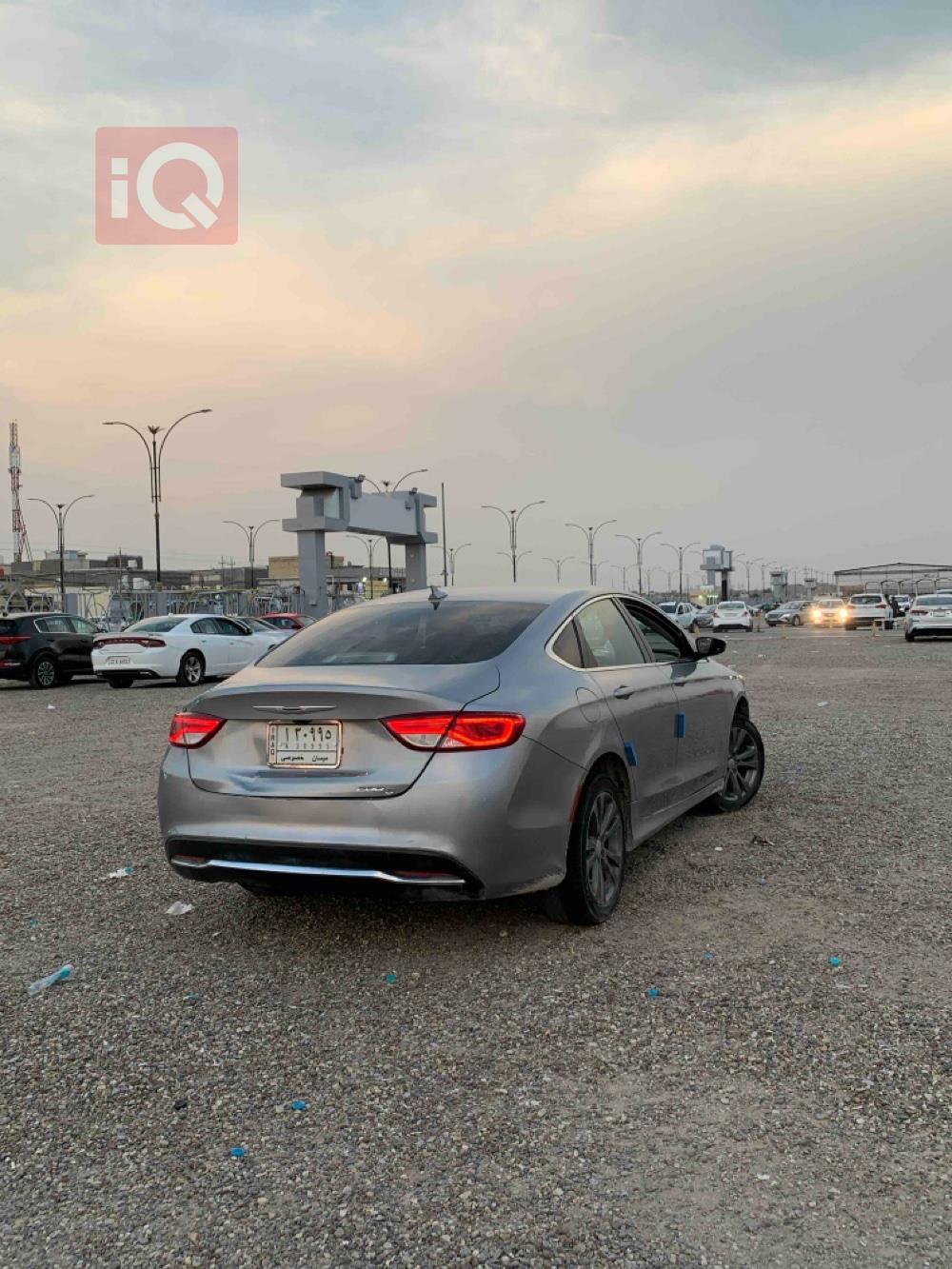 كرايسلر 200